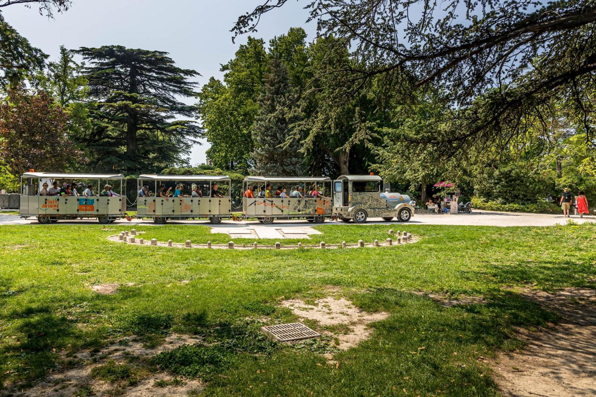 Camping Les Avignon - La Laune Villeneuve-les-Avignon Luaran gambar