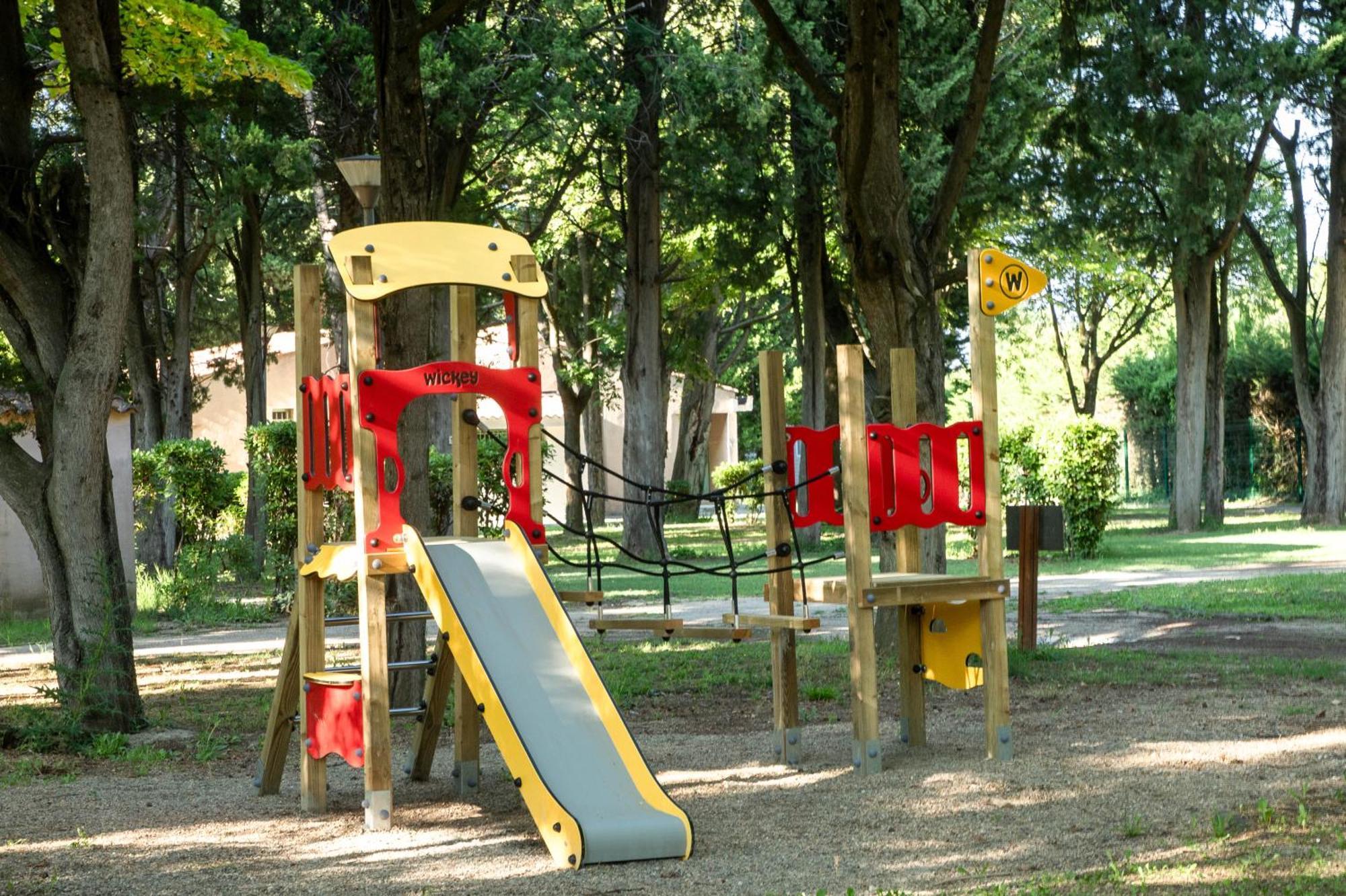 Camping Les Avignon - La Laune Villeneuve-les-Avignon Luaran gambar