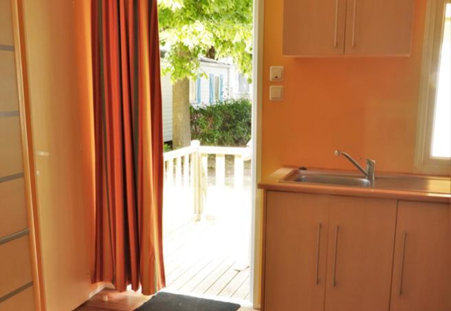 Camping Les Avignon - La Laune Villeneuve-les-Avignon Bilik gambar