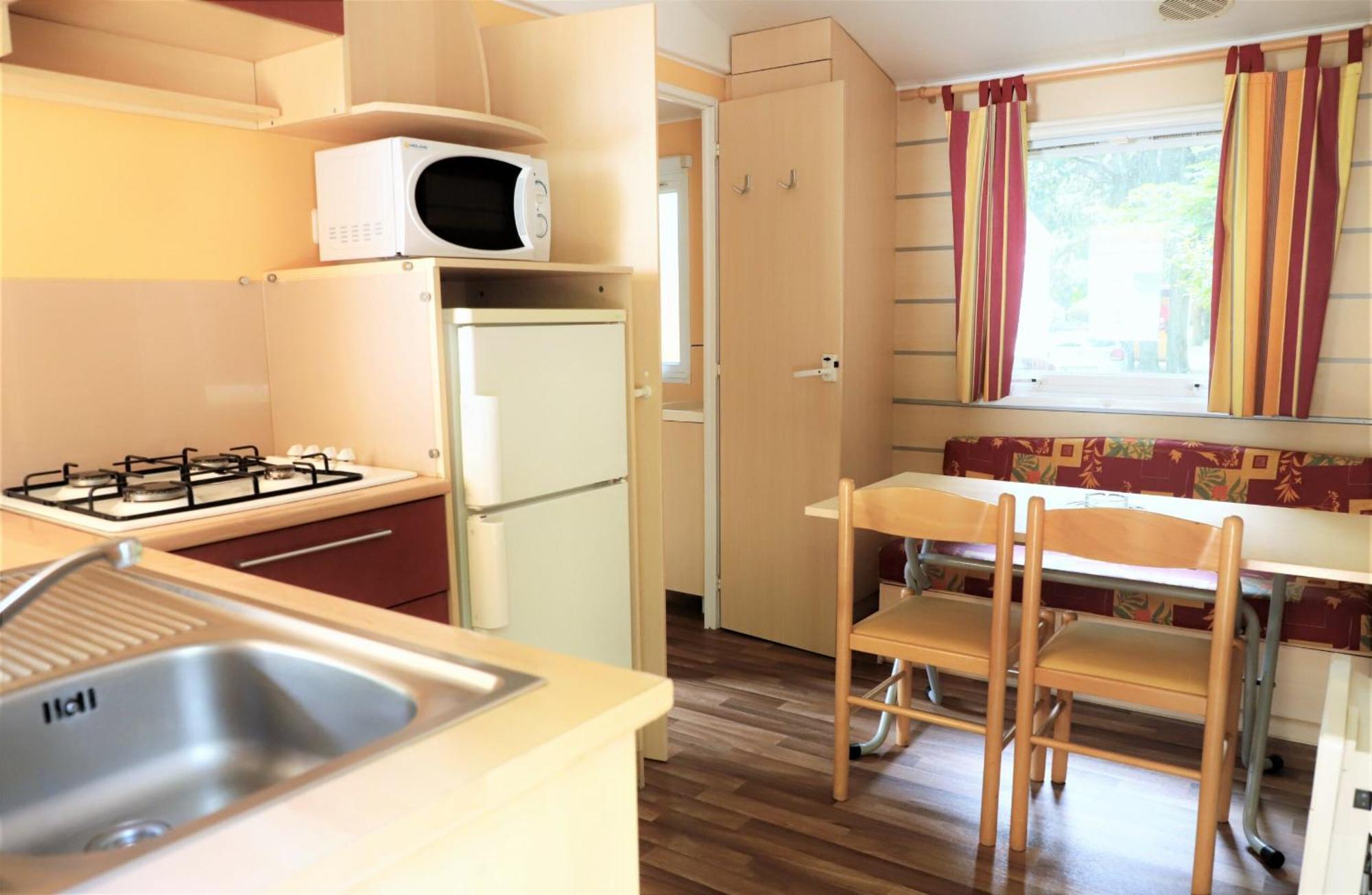 Camping Les Avignon - La Laune Villeneuve-les-Avignon Bilik gambar