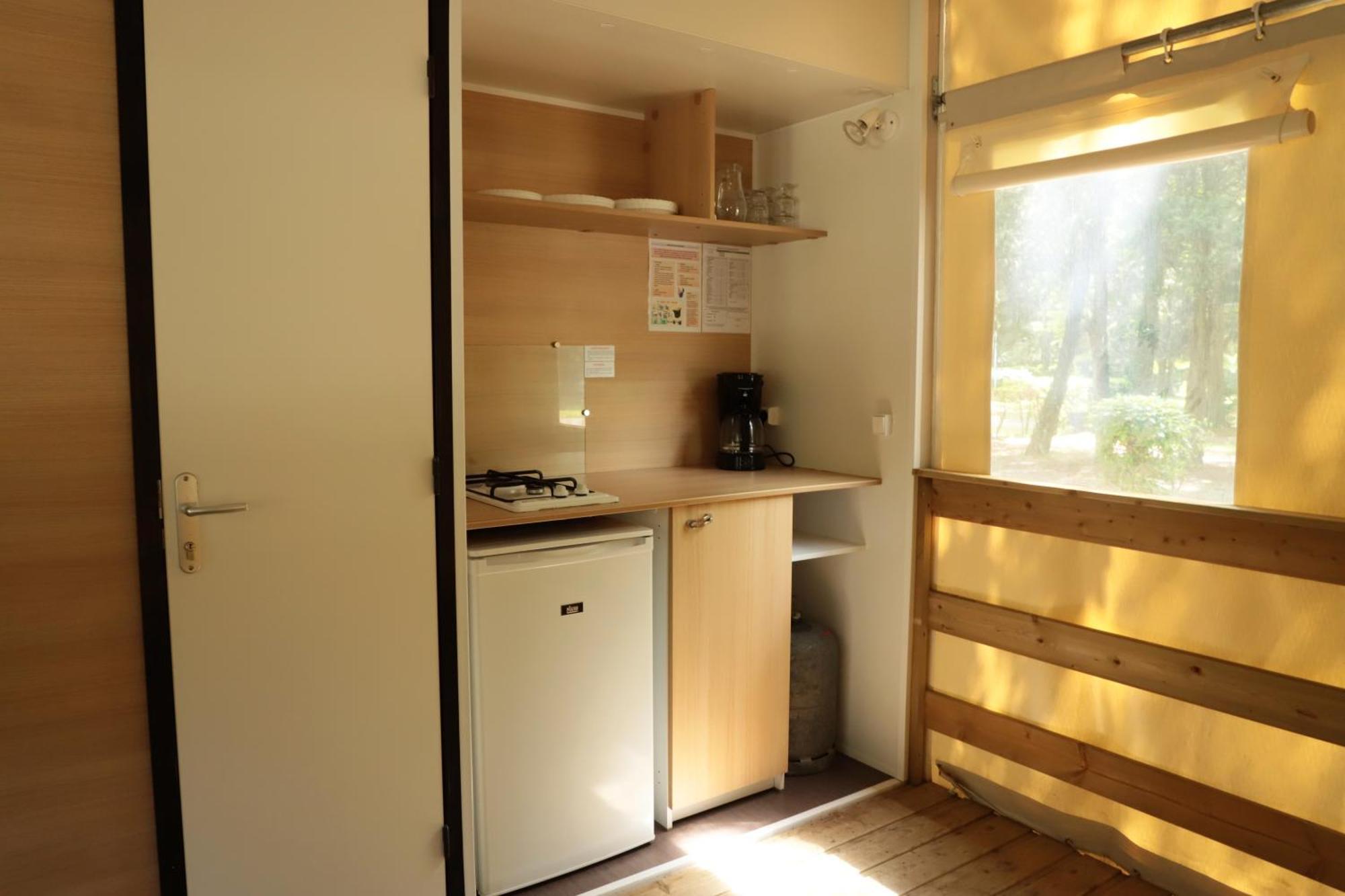 Camping Les Avignon - La Laune Villeneuve-les-Avignon Bilik gambar